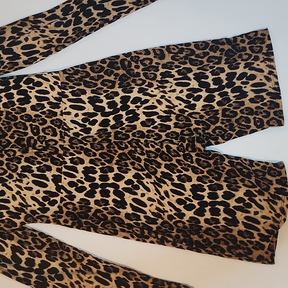 Fashion Nova Leopard Print Long Sleeve Bodysuit - Picture 12 of 13